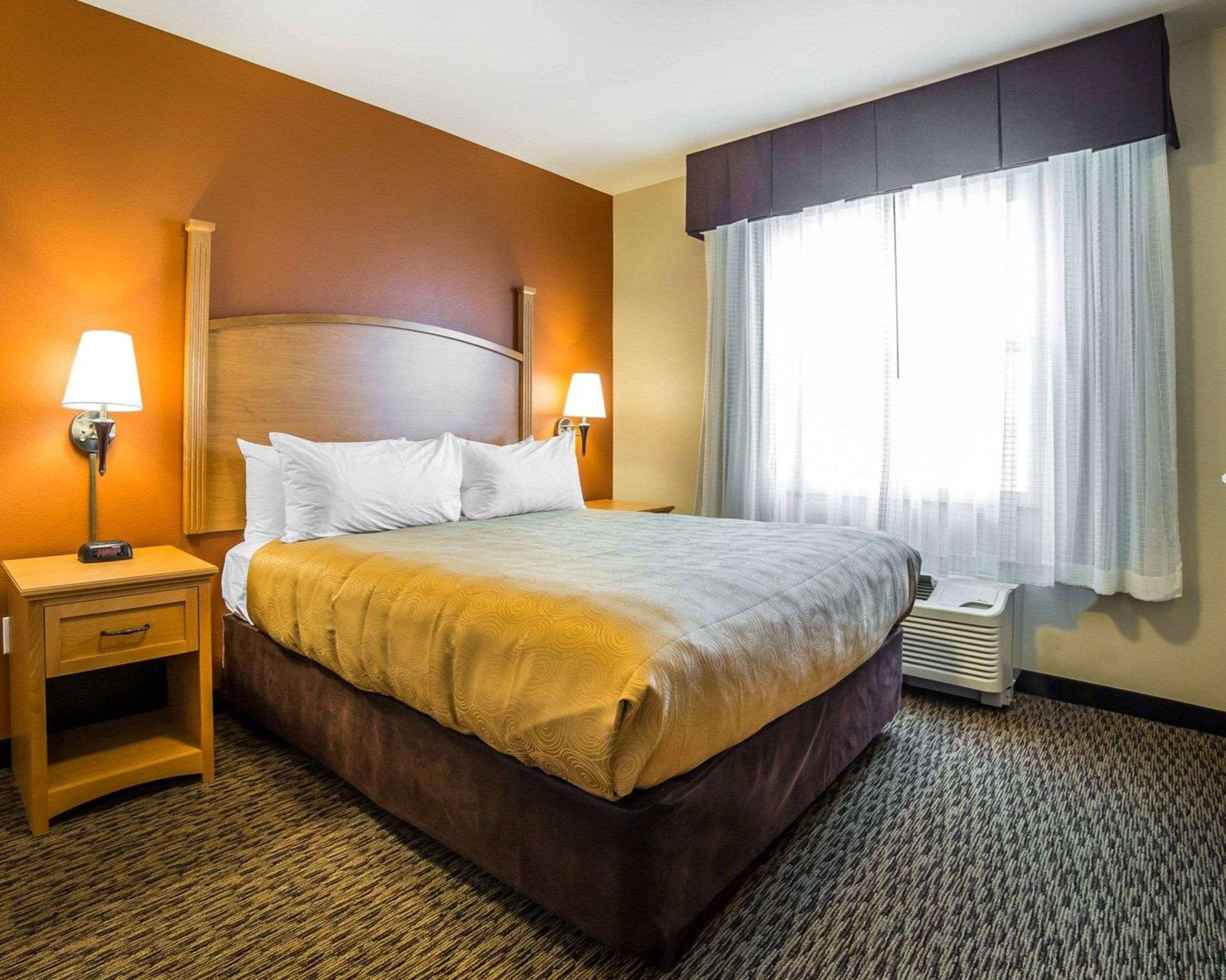 Mainstay Suites Sidney - Medical Center Eksteriør billede