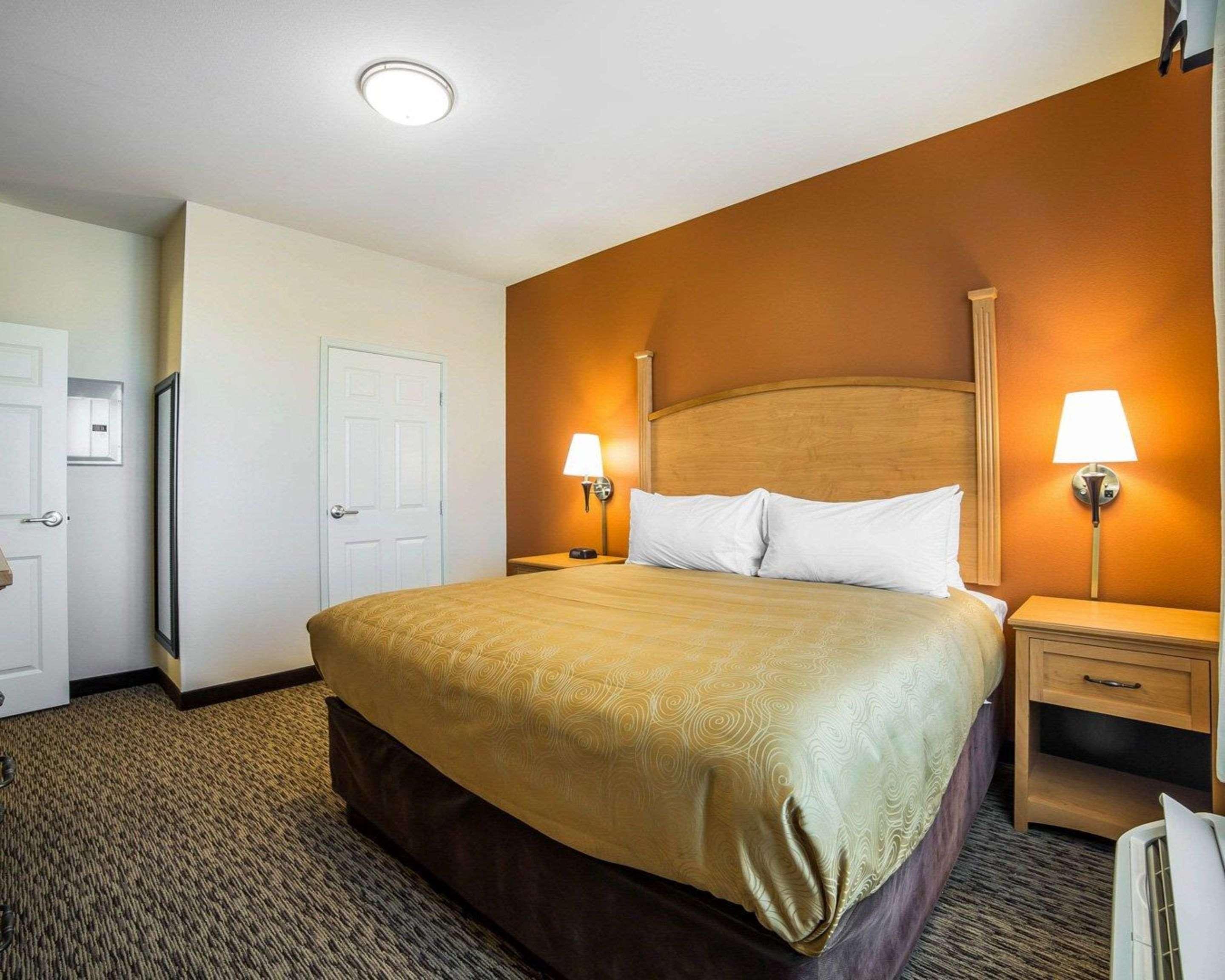 Mainstay Suites Sidney - Medical Center Eksteriør billede